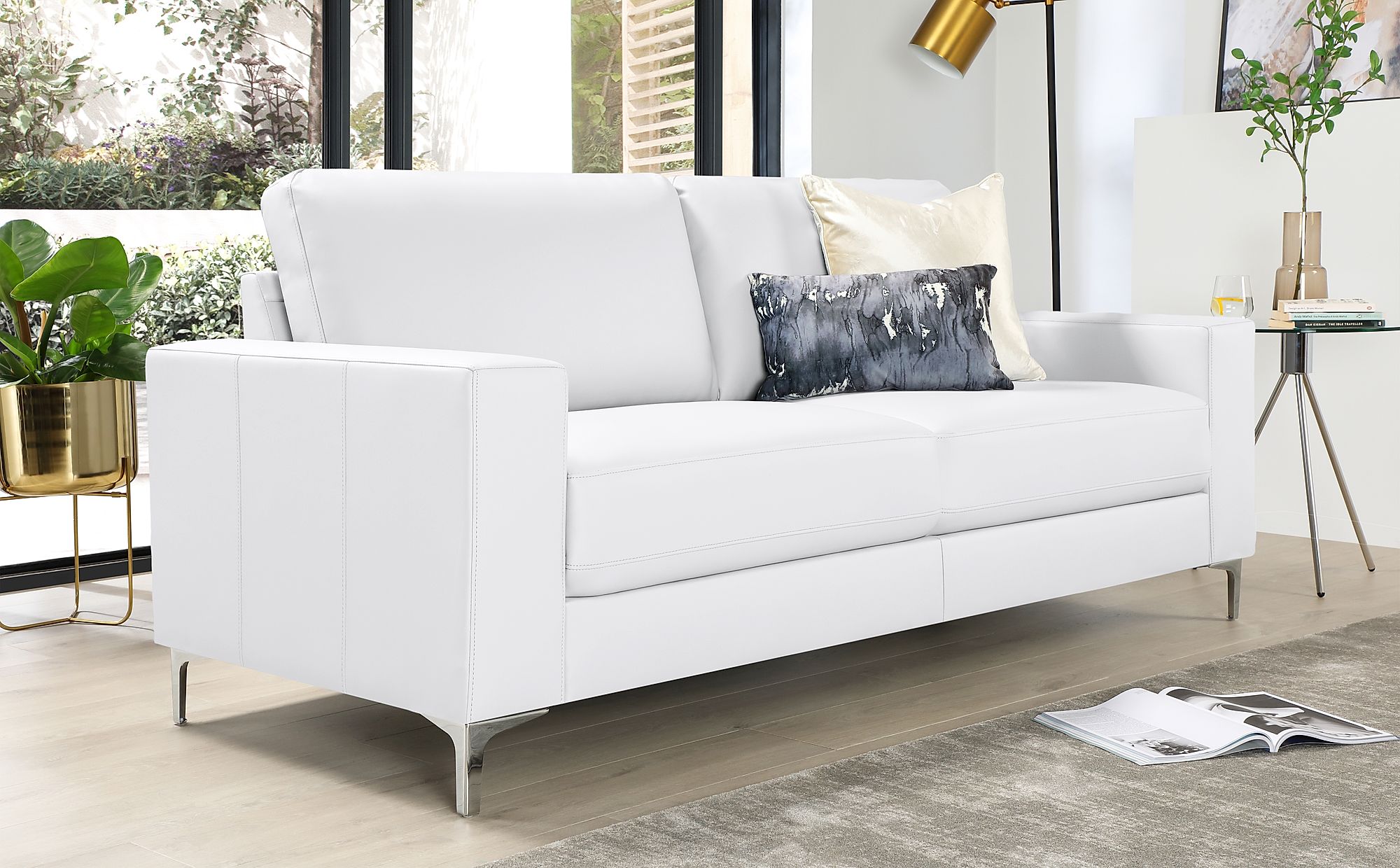 white leather sofa camas
