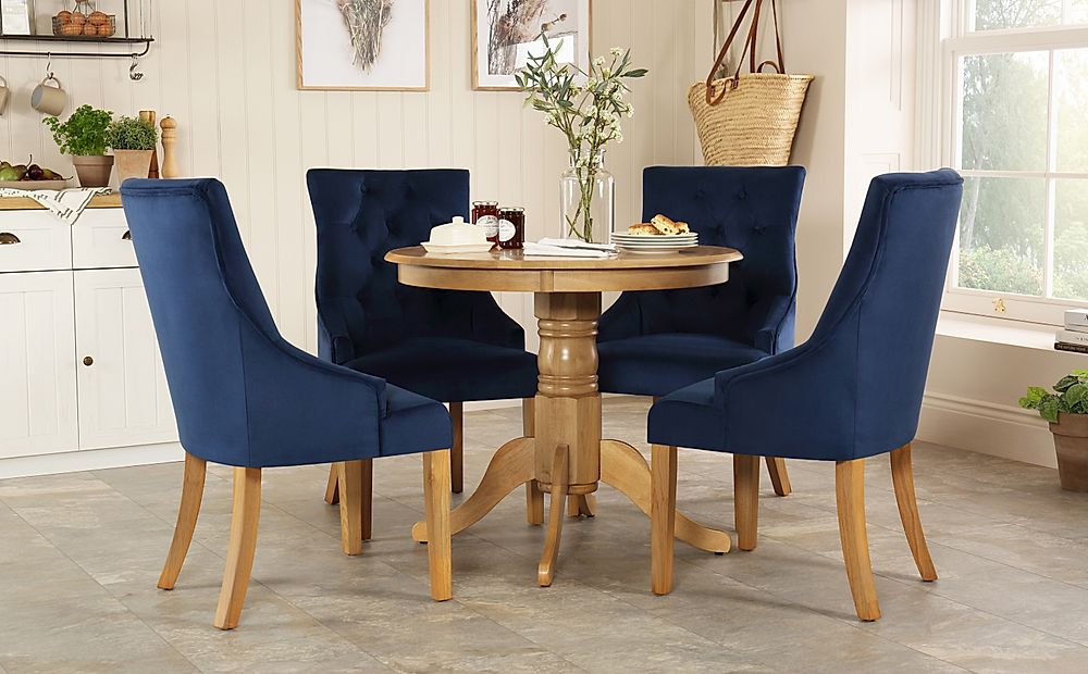 Kingston Round Oak Dining Table With 4 Duke Blue Velvet Chairs